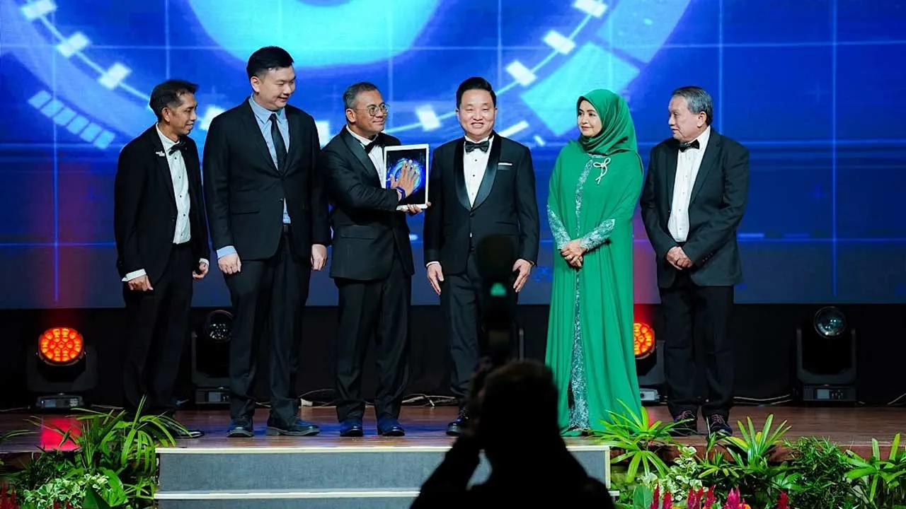 Amirudin Shari
