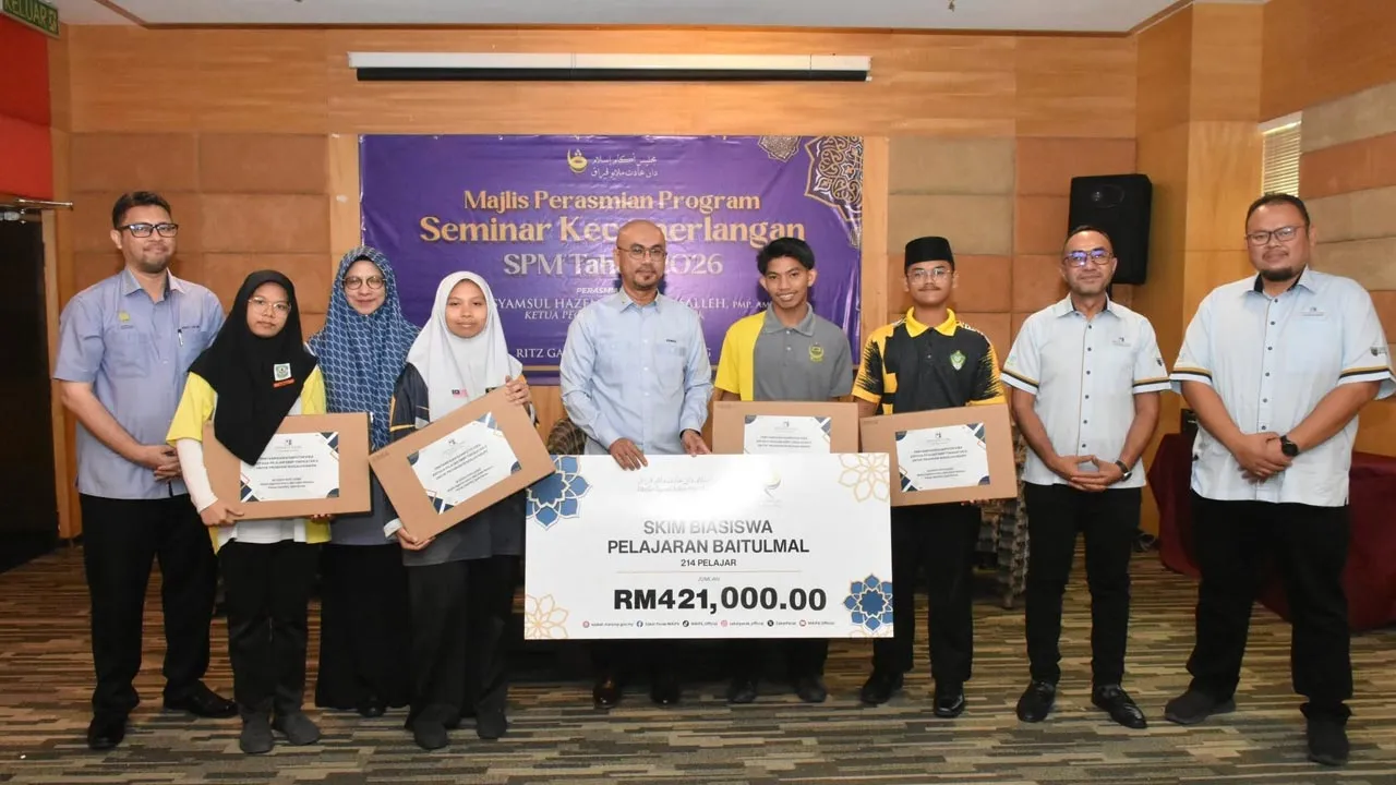 Biasiswa Pelajaran Baitulmal -- FB Majlis Agama Islam dan 'Adat Melayu Perak