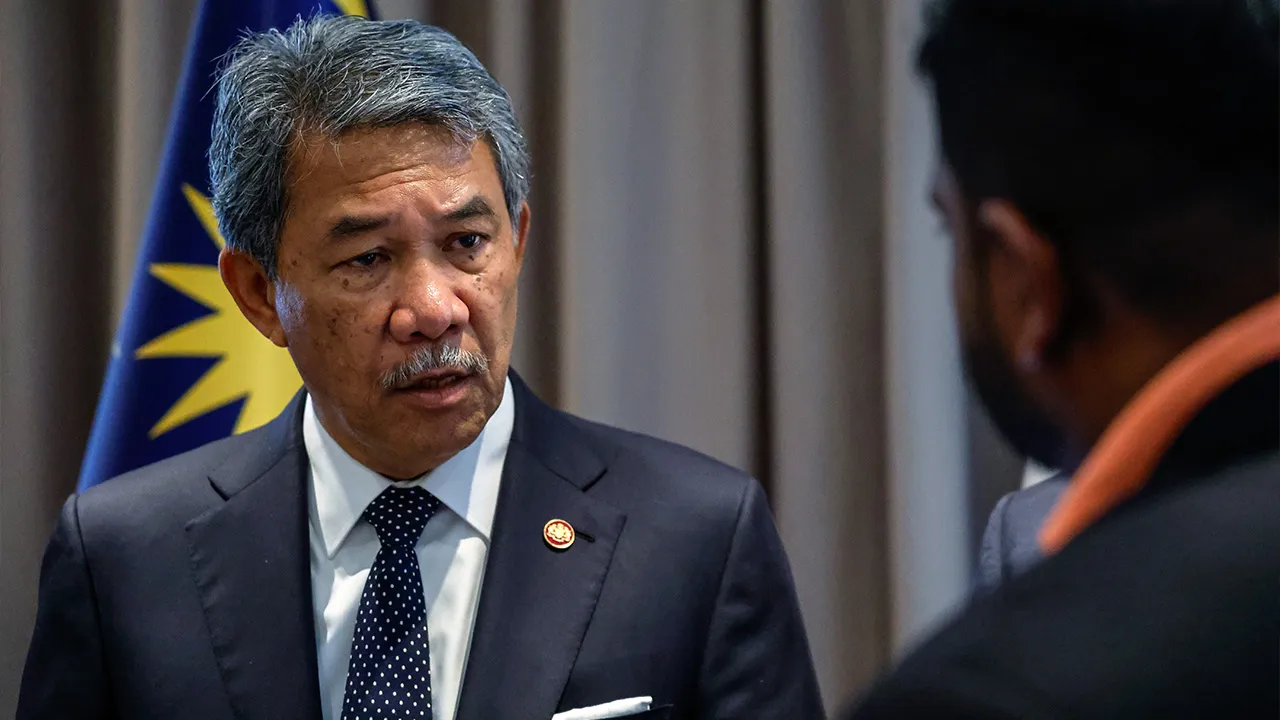 MANILA, August 18 -- Foreign Minister Datuk Seri Mohamad Hasan when met by media after the ninth Philippines-Malaysia Joint Commission Meeting (JCM) at the Department of Foreign Affairs here today.   -- fotoBERNAMA (2026) COPYRIGHT RESERVED