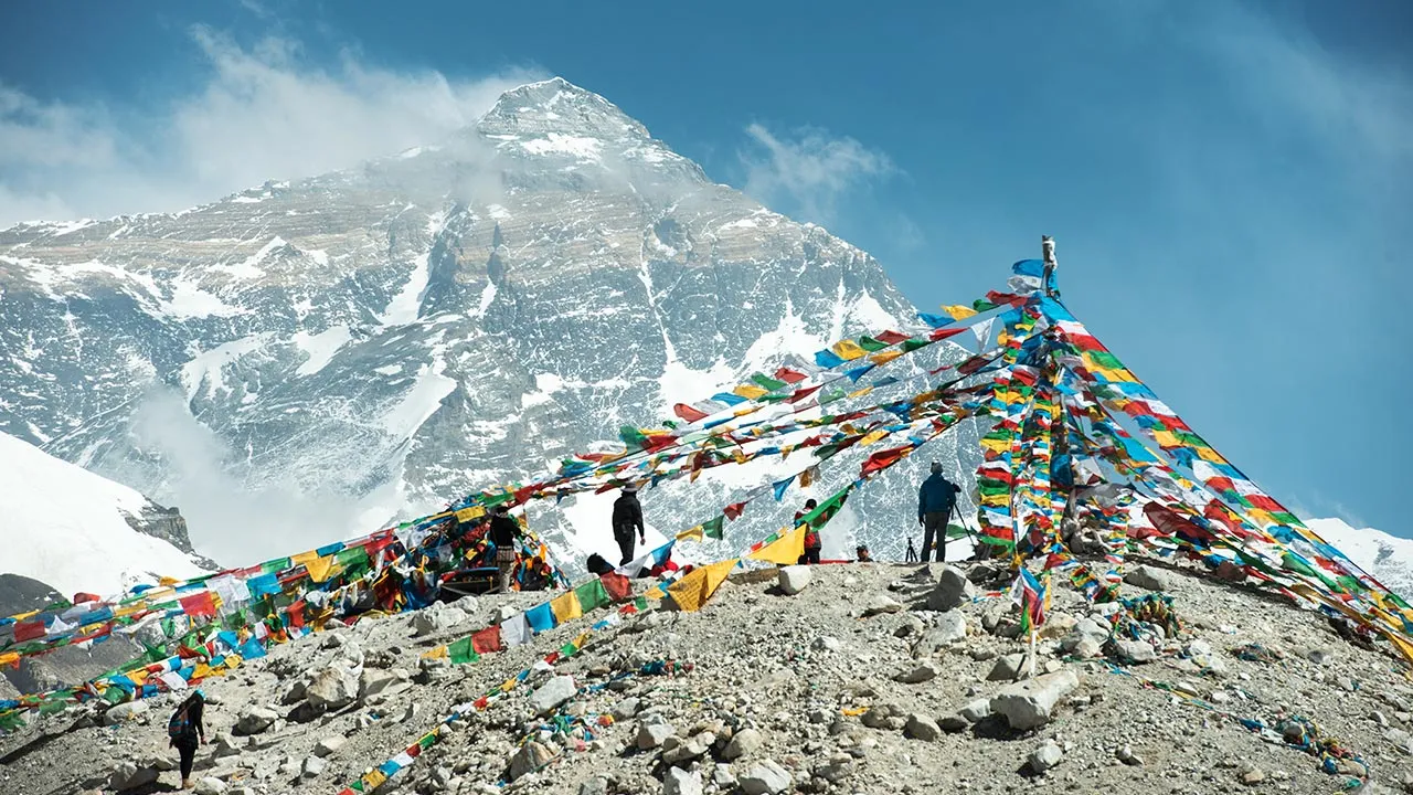 Spectacular mountain scenery on the Mount Everest Base Camp -- Adobe Stock
