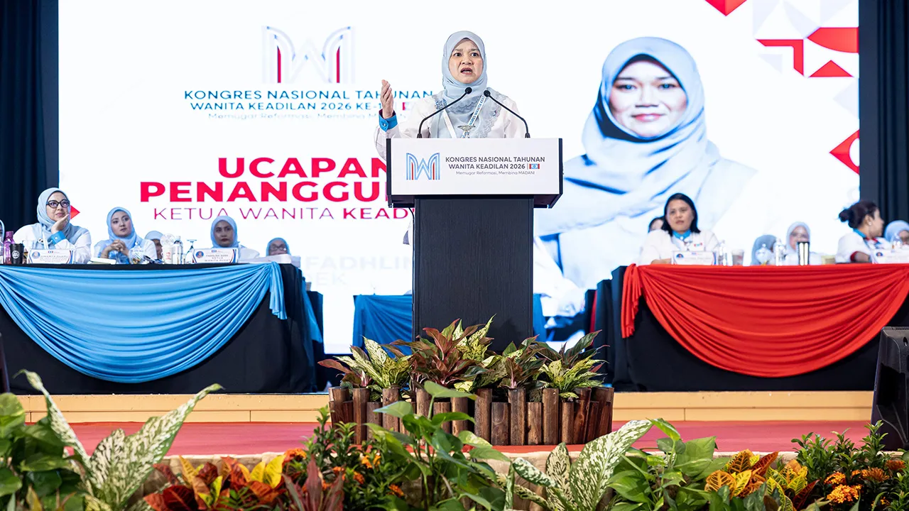 MELAKA, 14 Ogos -- Ketua Wanita Keadilan, Fadhlina Sidek menyampaikan ucapan penangguhan pada Kongres Nasional Tahunan Wanita ke-19 2026 di Pusat Dagangan Antarabangsa Melaka (MITC) Ayer Keroh hari ini.  -- fotoBERNAMA (2026) HAK CIPTA TERPELIHARA