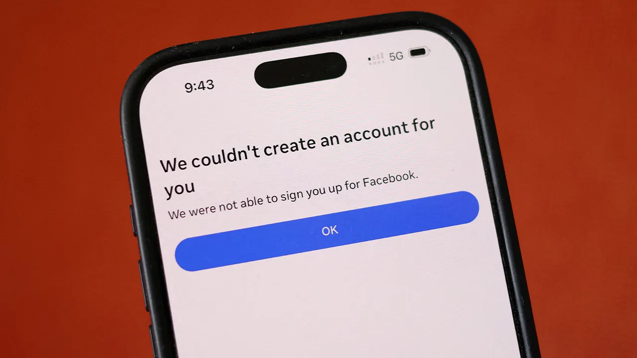 FILE PHOTO: A Facebook message is displayed on a mobile phone, as Meta begins blocking new sign-ups for anyone under 16 in Australia, in this picture illustration taken December 3, 2025. REUTERS/Hollie Adams/Illustration/File Photo