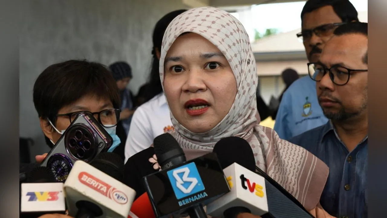 KUALA LUMPUR, 20 Ogos (Bernama) -- Jemaah Nazir, Pejabat Pendidikan Daerah dan Jabatan Pendidikan Wilayah Persekutuan Kuala Lumpur telah diarah untuk menyelesaikan siasatan dalaman dengan segera berhubung kes kematian seorang pelajar sekolah menengah di sini, baru-baru ini. Menteri Pendidikan Fadhlina Sidek berkata segala perkara yang menjadi kebimbangan awam termasuk berkaitan isu buli dan unsur perkauman perlu dipandang serius serta ditangani segera berasaskan fakta dan proses sewajarnya.