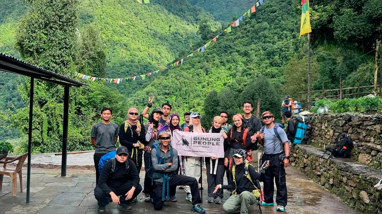GUNUNG PEOPLE_GUNUNG PEOPLE