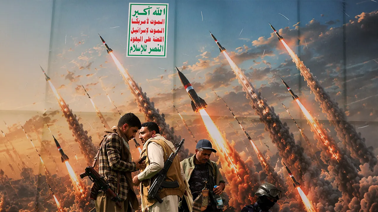 Houthi activists stand on a platform against a banner depicting Houthi missiles, at an anti-Saudi rally amid an escalation with the kingdom, in Sanaa, Yemen, July 31, 2026. REUTERS/Khaled Abdullah