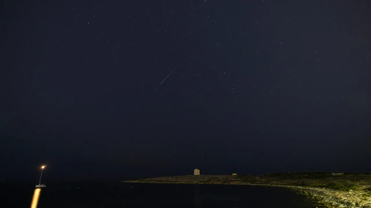 Hujan meteor, gerhana matahari