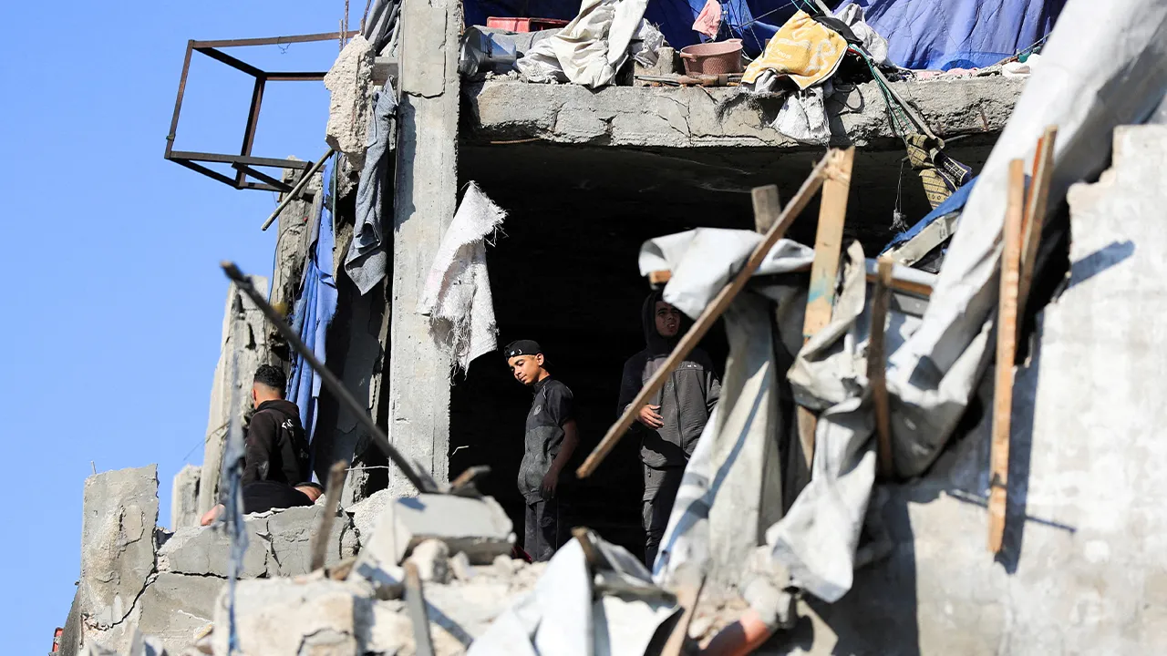 FILE PHOTO: Palestinians inspect the damage at the site of an Israeli strike on Wednesday, in Gaza City, May 28, 2026. REUTERS/Dawoud Abu Alkas/File Photo