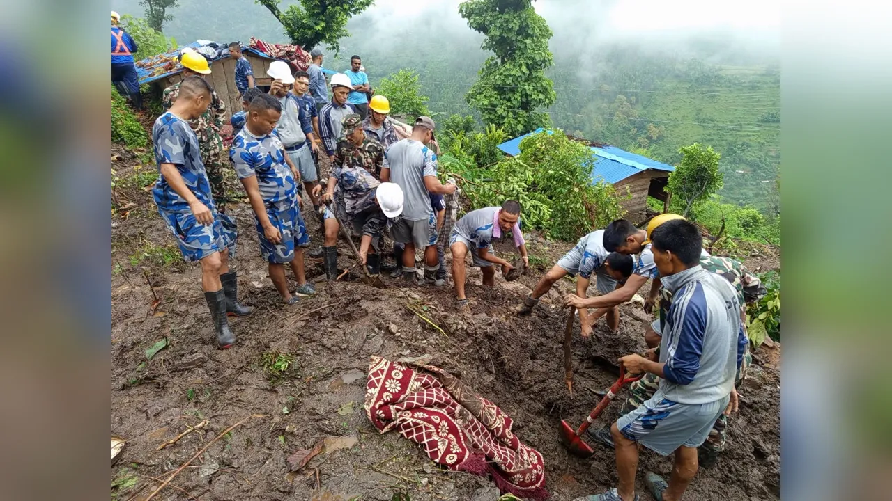 Sumber: FB National Disaster Risk Reduction & Management Authority