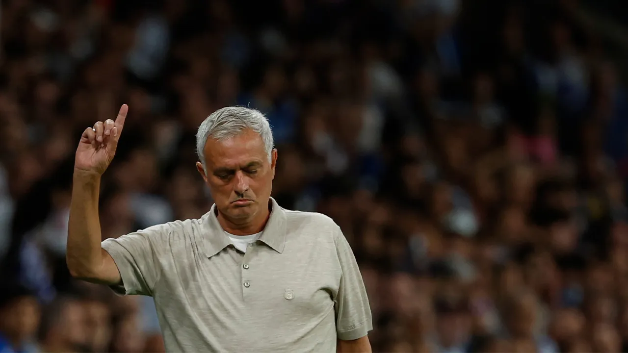Real Madrid's head coach Jose Mourinho gestures during a Spanish La Liga soccer match between Espanyol and Real Madrid in Barcelona, Spain, Saturday, Aug. 22, 2026. (AP Photo/Joan Monfort)