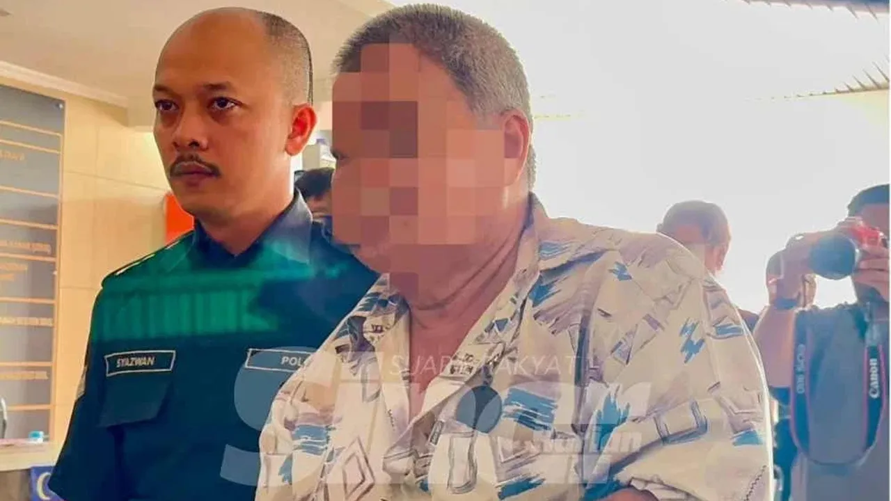 https://www.sinarharian.com.my/article/793248/berita/semasa/lelaki-pukul-jiran-guna-batang-besi-direman-tujuh-hari