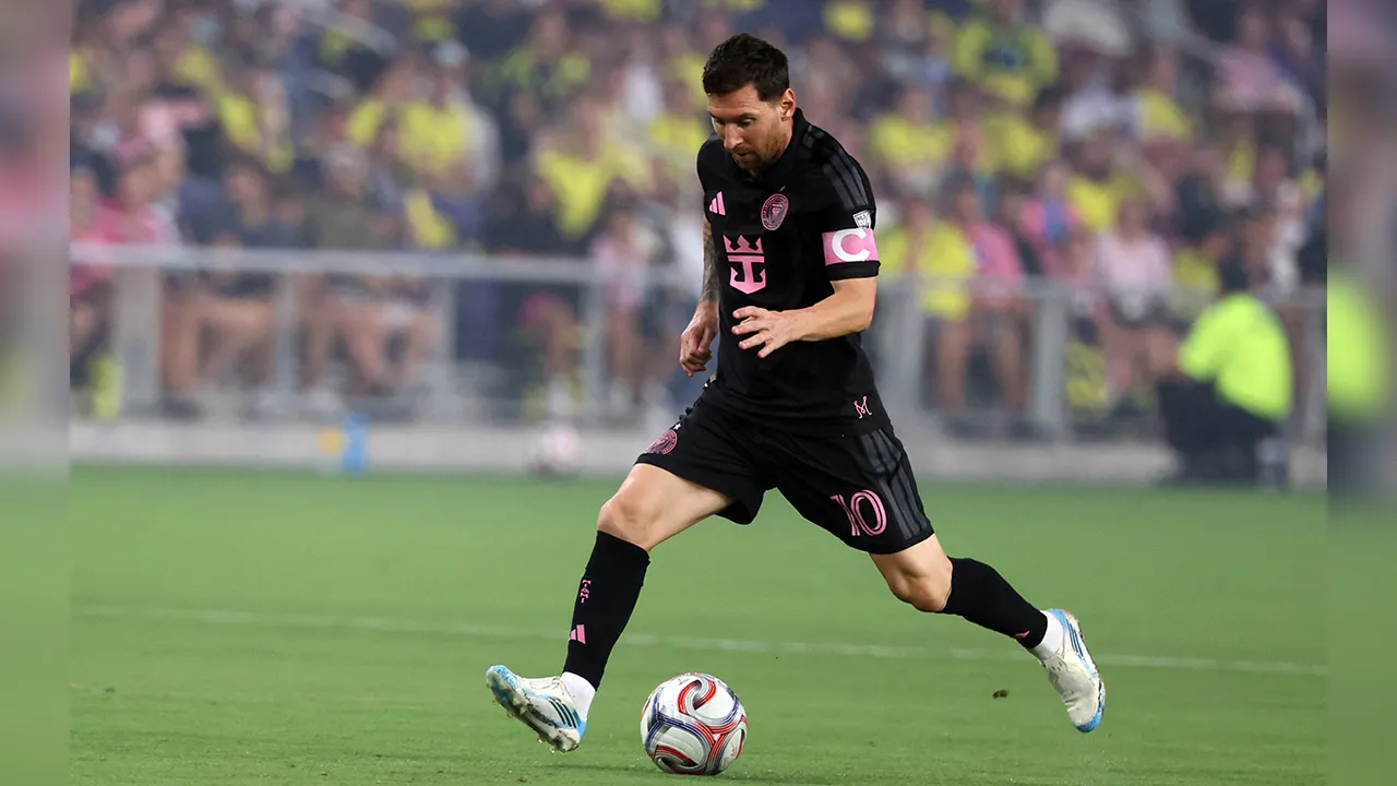 Aug 15, 2026; Nashville, Tennessee, USA; Inter Miami CF forward Lionel Messi (10) attacks during the first half against Nashville SC at Geodis Park. Mandatory Credit: Alan Poizner-Imagn Images/REUTERS