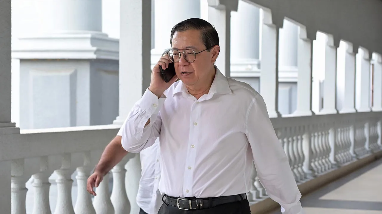 KUALA LUMPUR, 3 Ogos -- Bekas Ketua Menteri Pulau Pinang Lim Guan Eng hadir di Mahkamah Sesyen Kuala Lumpur hari ini bagi sambung bicara kes rasuah berkaitan projek terowong dasar laut Pulau Pinang.  -- fotoBERNAMA (2026) HAK CIPTA TERPELIHARA