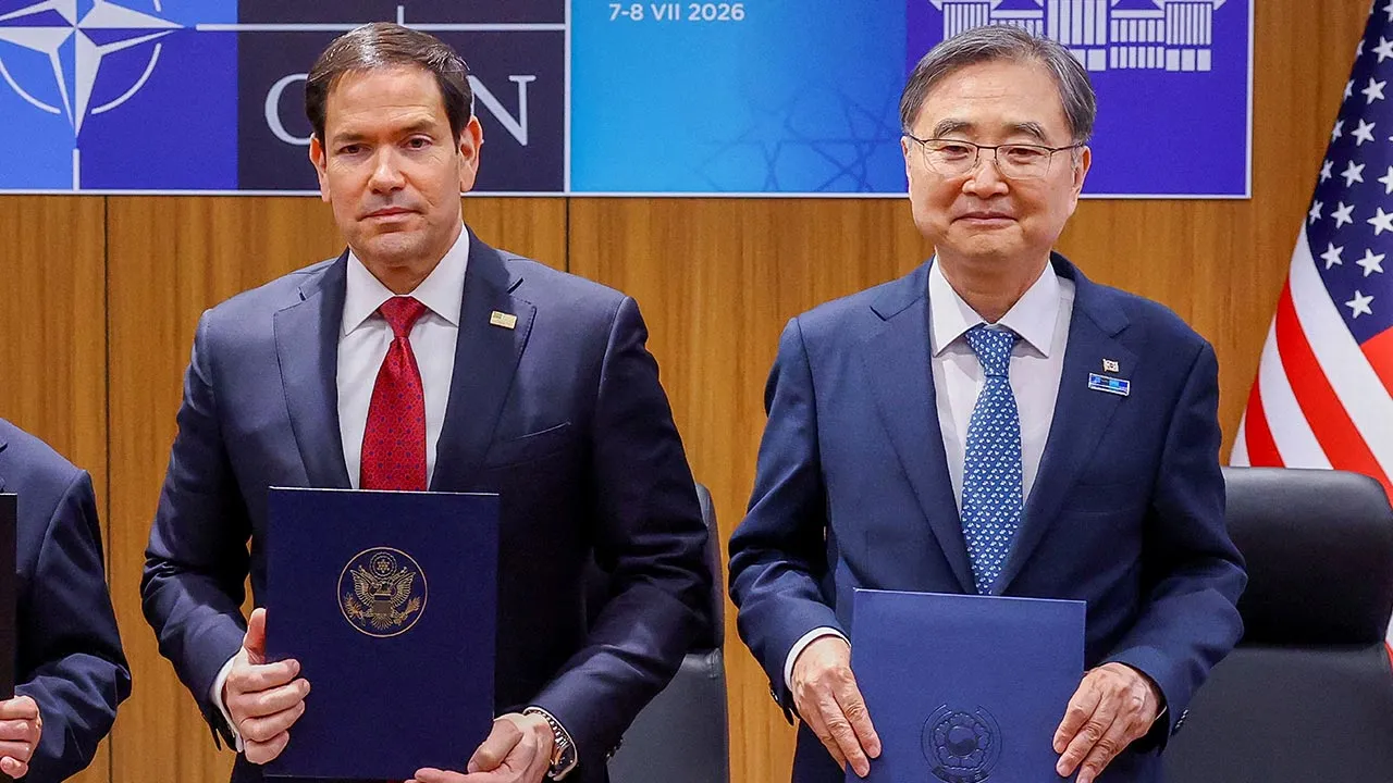 FILE PHOTO: U.S. Secretary of State Marco Rubio poses for a photo with South Korean Foreign Minister Cho Hyun during a trilateral meeting, on the sidelines of the NATO leaders' summit, in Ankara, Turkey, July 7, 2026. REUTERS/Yves Herman/Pool/File Photo