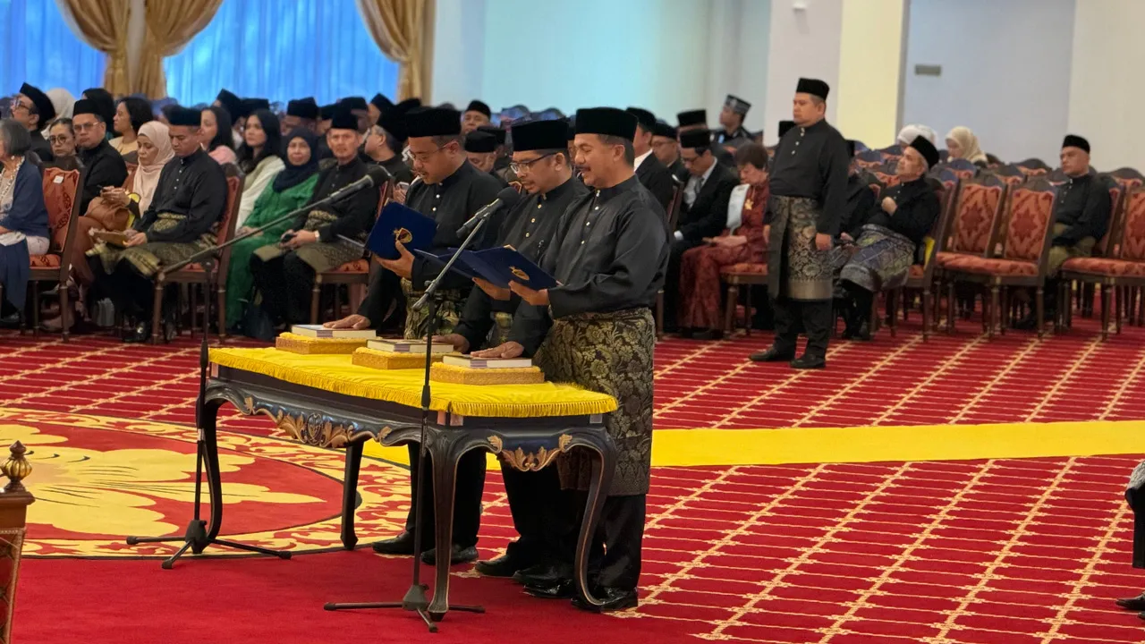  Taq Exco Negeri Sembilan, Tuanku Muhriz Tuanku Munawir, pelantikan, Credit Astro AWANI