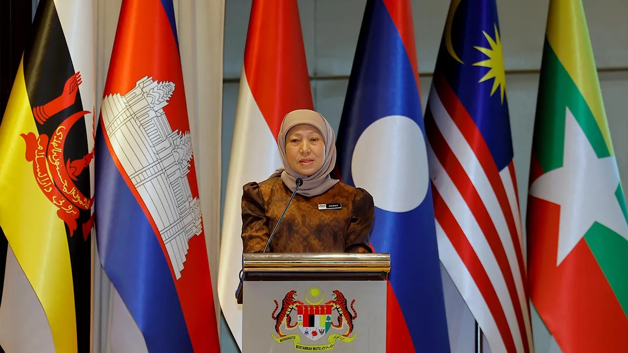 PUTRAJAYA, 4 Ogos -- Menteri Pembangunan Wanita, Keluarga dan Masyarakat Datuk Seri Nancy Shukri menyampaikan ucapan perasmian "9th ASEAN Children’s Forum" hari ini.  --fotoBERNAMA (2026) HAK CIPTA TERPELIHARA