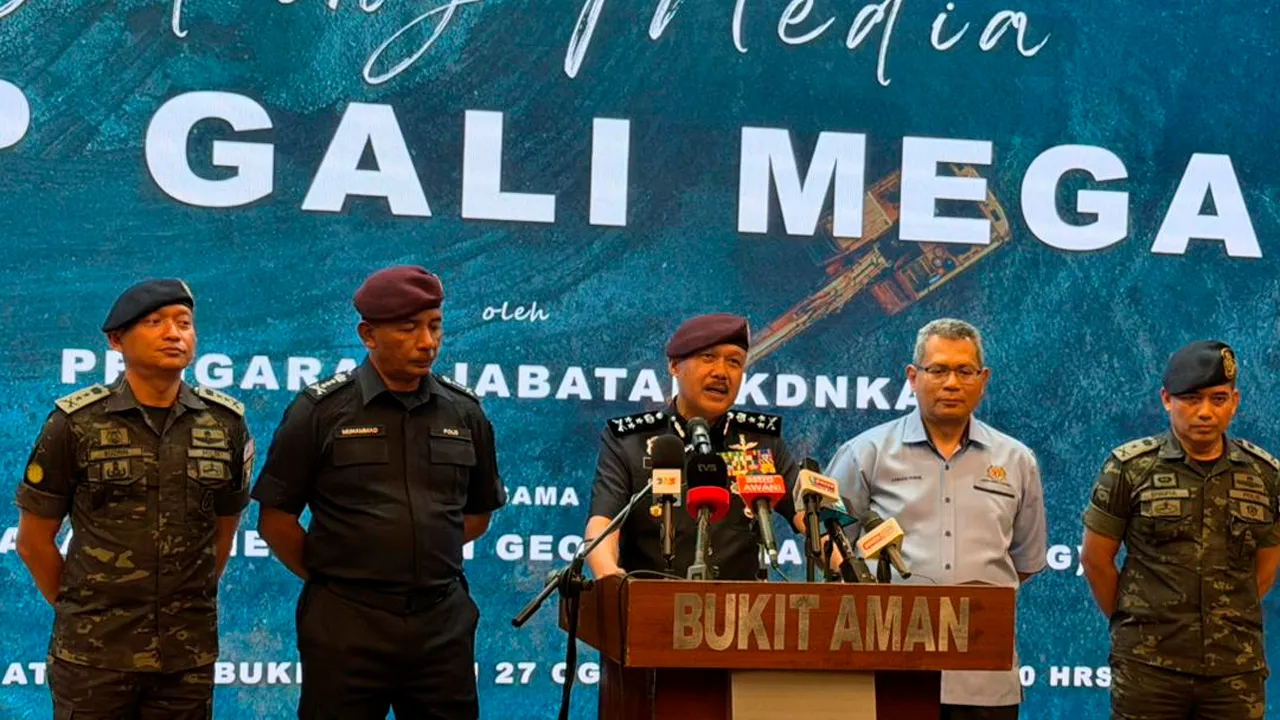 Op Gali Mega. Astro Awani.