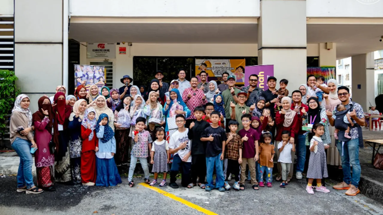 Tempoh hari, seorang anak dari Taska As Sakeenah menghantar mesej menjemput saya ke Hari Usahawan Cilik di Subang Jaya hari ini. Memang teringin nak hadir beri sokongan, tapi saya di Brunei Darussalam mengetuai delegasi negara.