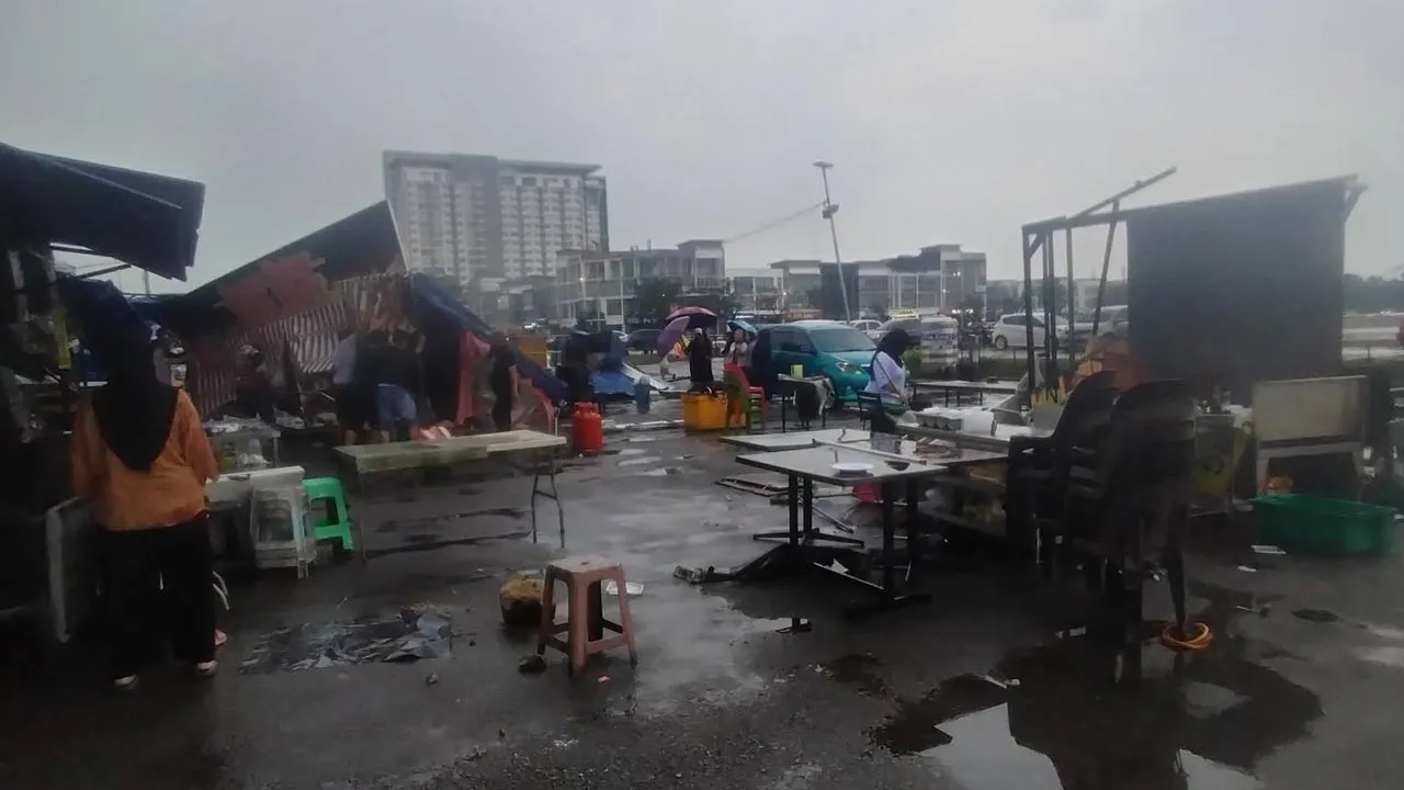Cuaca buruk jejas operasi pasar malam Metrocity 2, Pasar Malam Metrocity -- FB Aishah Andi