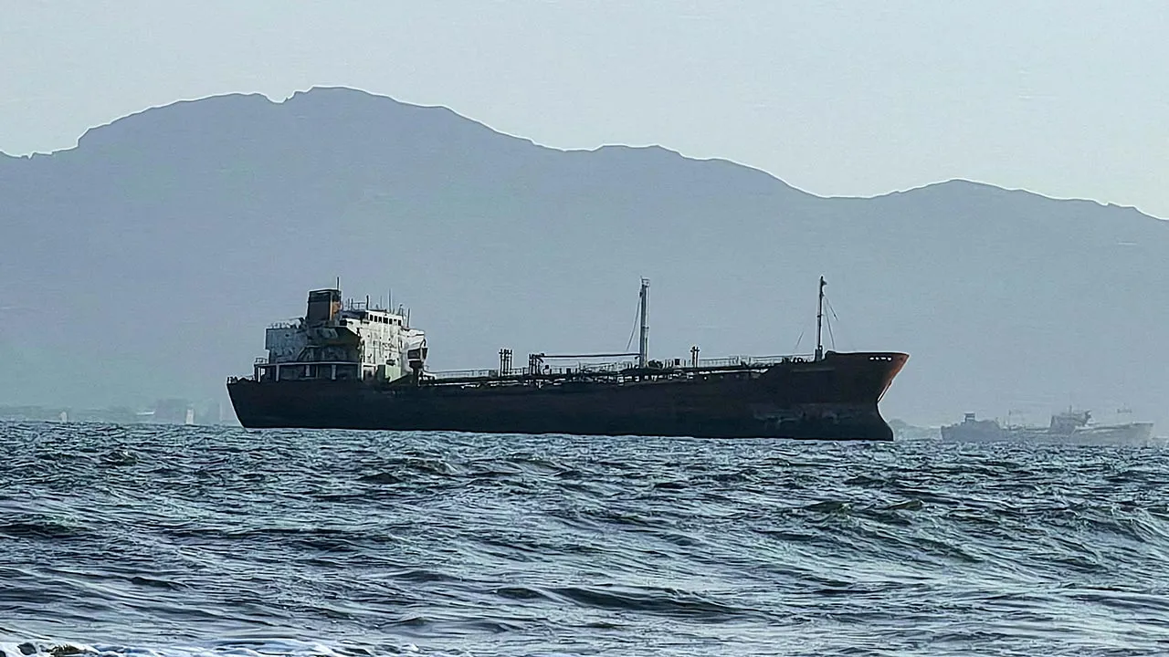 FILE PHOTO: A ship off the port of Aden, where traffic remained steady after the Iran-aligned Houthis said their forces had carried out missile and drone strikes on Saudi oil tankers, in Aden, Yemen, July 23, 2026. REUTERS/Stringer/File Photo