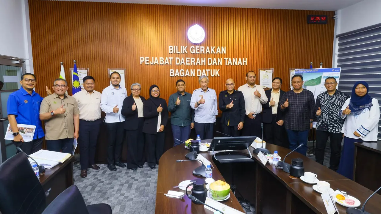 FB Zahid Hamidi﻿