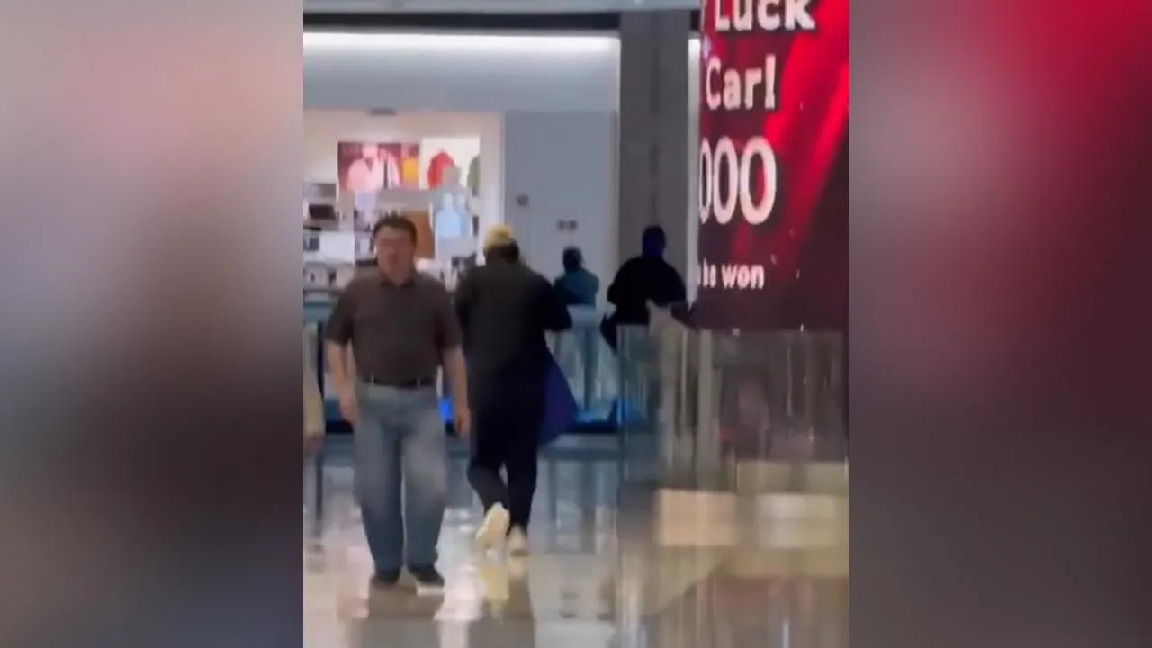 Rompak,Genting Threads Nalliesya Leia Ixzora