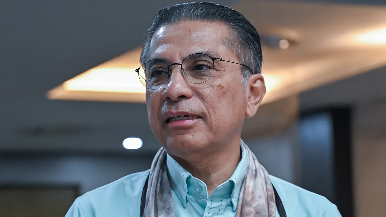 TAIPING, 1 Ogos -- Timbalan Menteri Sumber Asli dan Kelestarian Alam Syed Ibrahim Syed Noh merasmikan Persidangan Antarabangsa ‘Kuala Sepetang: Model Kehidupan Lestari Bagi Pembangunan Mampan’ di sebuah hotel hari ini.