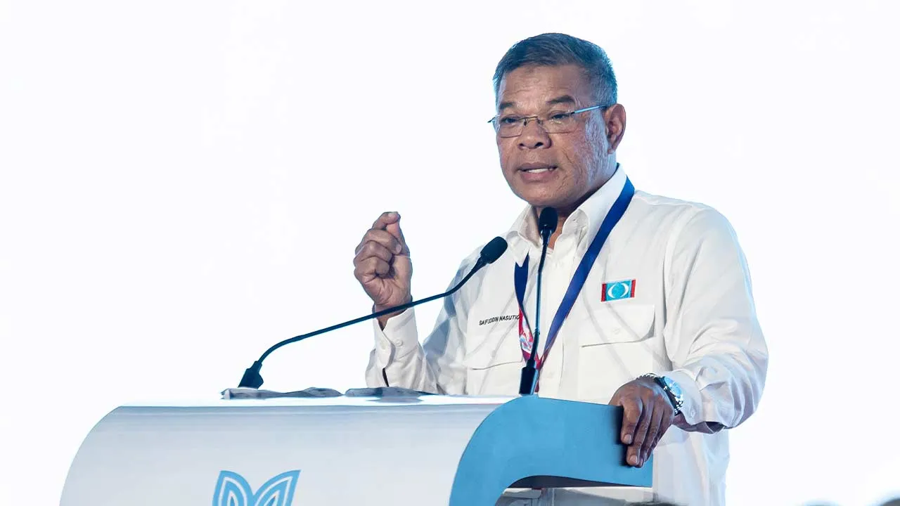 MELAKA, 16 Ogos -- Naib Presiden Parti Keadilan Rakyat (PKR) Datuk Seri Saifuddin Nasution Ismail ketika sesi penggulungan pada Kongres Nasional PKR 2026 di Pusat Dagangan Antarabangsa Melaka (MITC) Ayer Keroh hari ini.  -- fotoBERNAMA (2026) HAK CIPTA TERPELIHARA