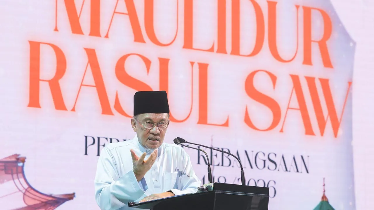Serving , 25 Ogos 2026.Perdana Menteri , Datuk Seri Anwar Ibrahim menyampaikan ucapan berikutan Sambutan Maulidur Rasul Peringkat Kebangsaan di Dewan Besar, Pusat Kebudayaan dan Kesenian Sultan Salahuddin Abdul Aziz Shah (PKKSSAAS), Universiti Putra Malaysia, Serdang.Astro AWANI / SHAHIR OMAR