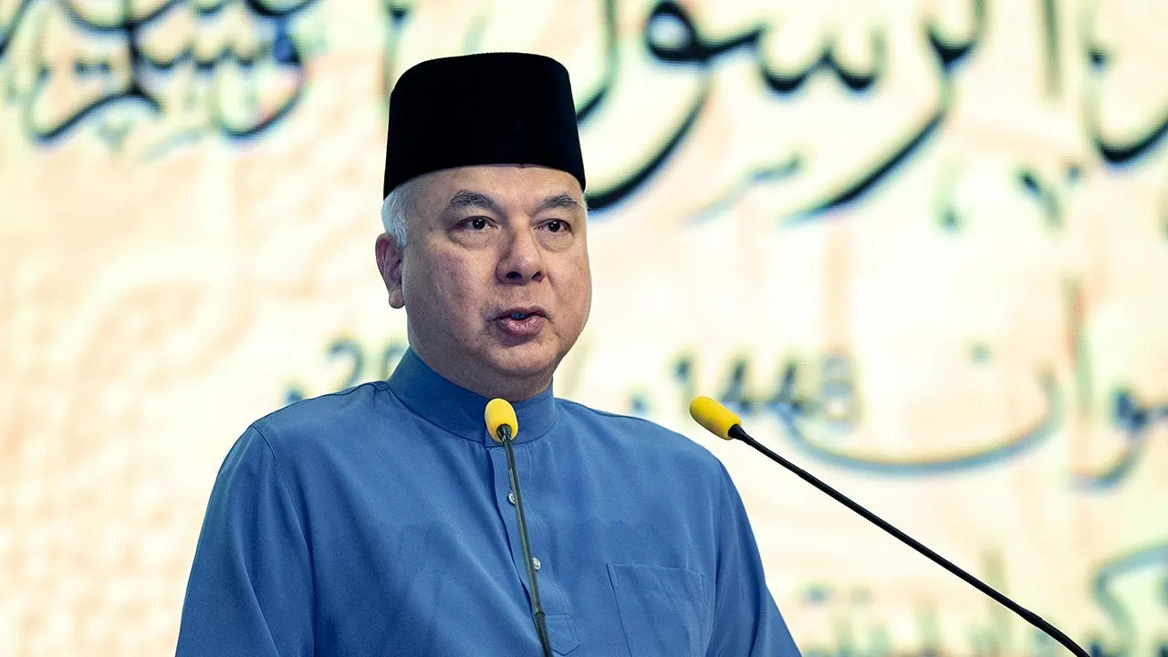 IPOH, 25 Ogos -- Sultan Perak Sultan Nazrin Shah berkenan menyampaikan titah pada sambutan Maulidur Rasul 1448H/2026M Peringkat Negeri Perak hari ini.  -- fotoBERNAMA (2026) HAK CIPTA TERPELIHARA