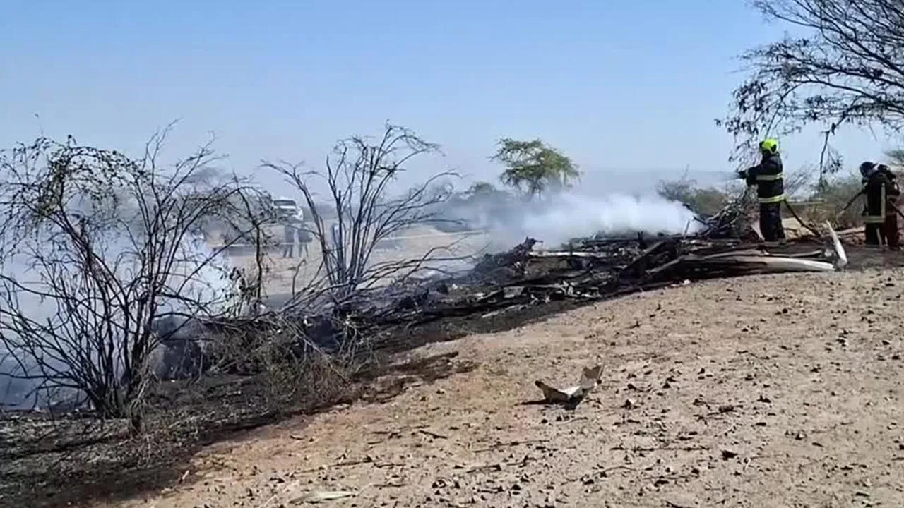 Thirteen die in tourist plane crash over Peru's Nazca Lines -- REUTERS