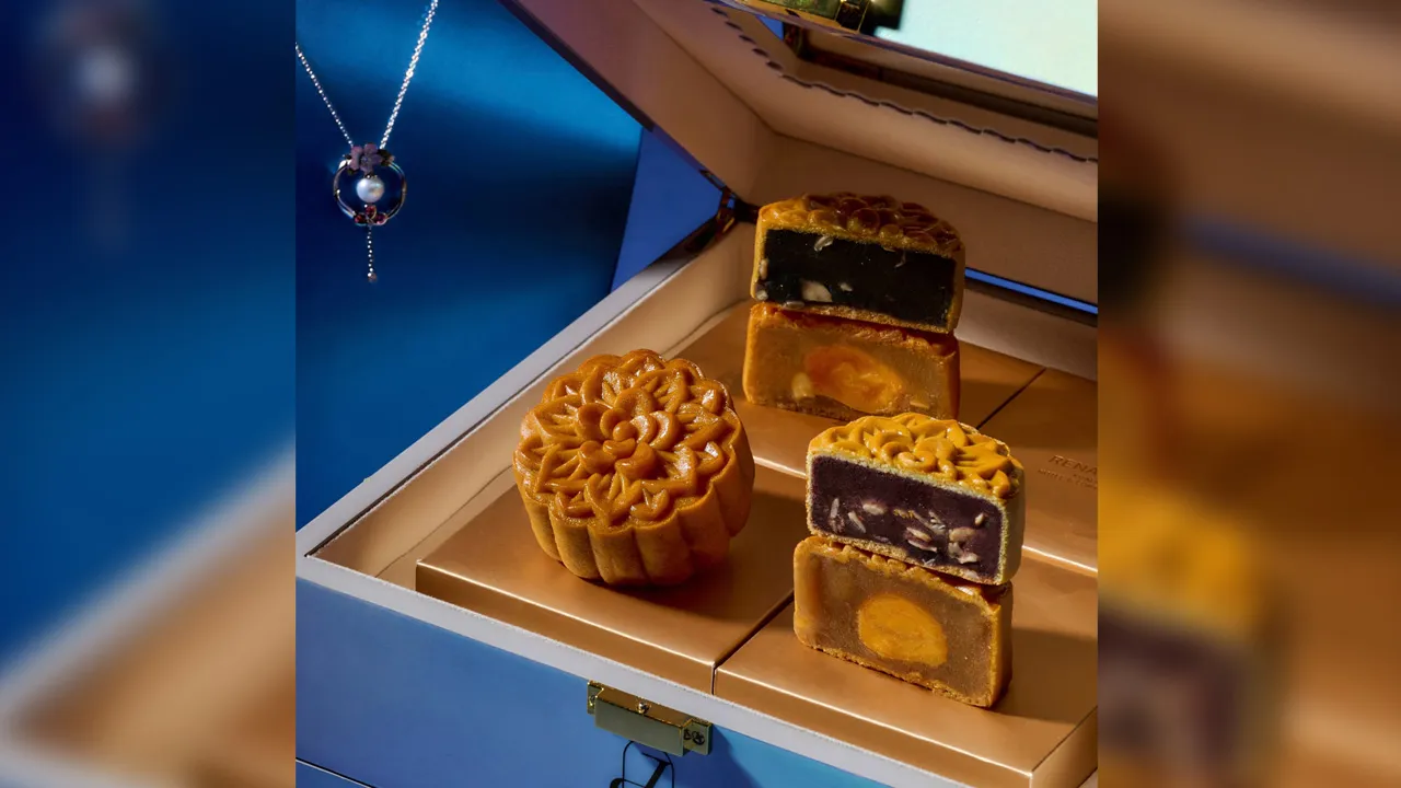 Every full moon tells a story. This year, Renaissance Kuala Lumpur unveils its first mooncake collection debut in collaboration with J&KEL Jade & Jewel, showcasing an exquisite limited-edition curation of heritage and refinement._FB Renaissance Kuala Lumpur Hotel & Convention Centre