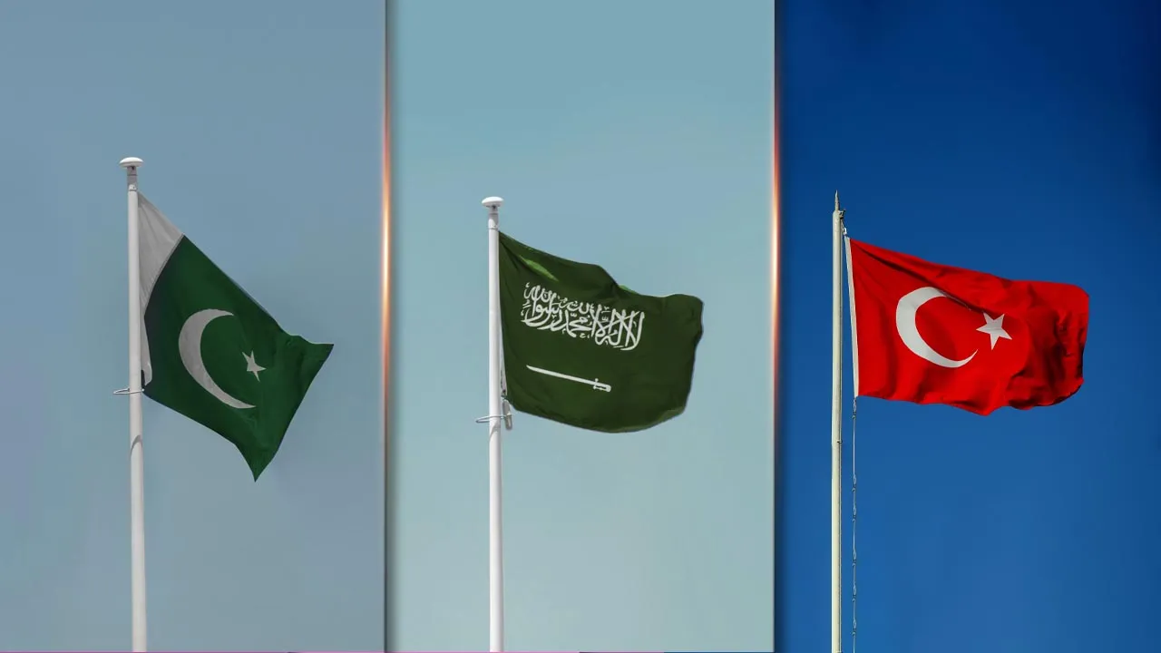 pakistan / arab saudi / turkiye flag_Astro AWANI