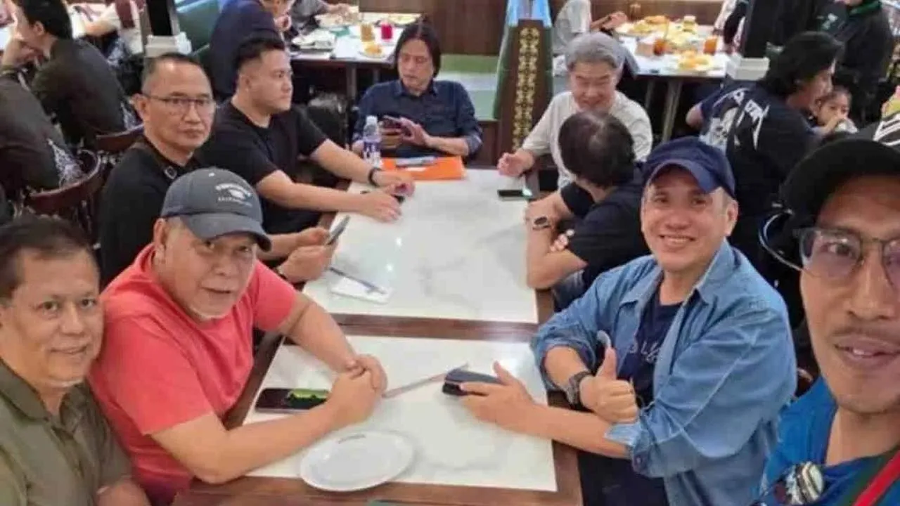 SHAH ALAM – Sekumpulan sembilan rakyat Malaysia yang dalam perjalanan menyertai misi pendakian di Tibet, China gagal dihubungi ketika berada kira-kira 18 kilometer dari sempadan Rasuwagadhi-Kerung, Nepal sejurus negara itu dilanda banjir buruk._Sinar Harian