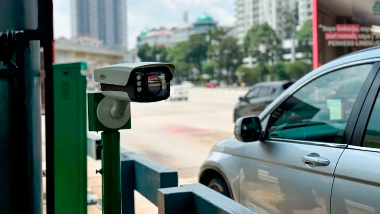 Sistem pembayaran tol JustGo kini diperluas dan diaktifkan di seluruh Lebuhraya Utara-Selatan. - Foto Amanz