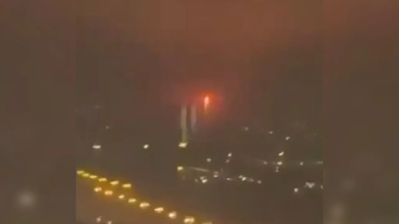 BREAKING: Is Iran going offensive?  The UAE announced the detection of two Iranian missiles falling on its territory just moments ago.   UAE's air defense systems detected a missile threat, and otherwise failed again as powerful explosions were reported in the Jabal Ali area of Dubai._uae detects missiles_X @Truthtellerftm