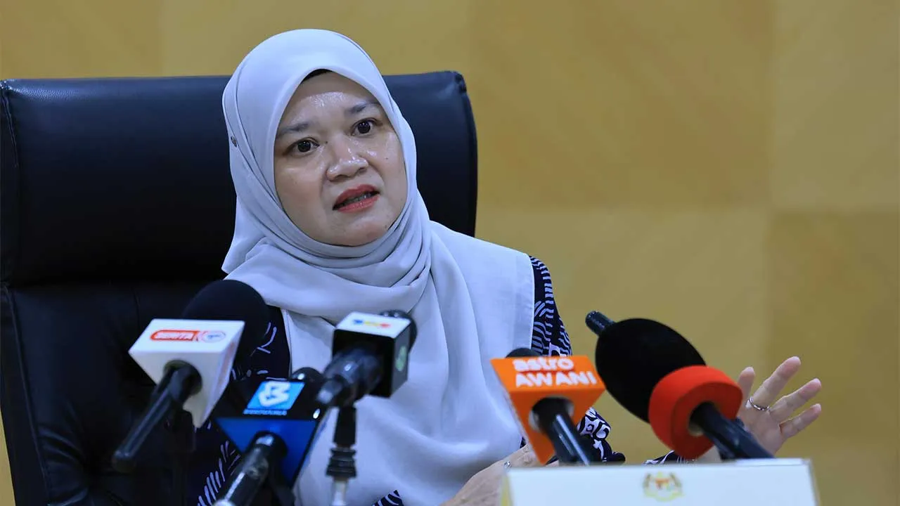 PUTRAJAYA, 8 Sept - Menteri Pendidikan Datuk Seri Fadhlina Sidek bercakap semasa Sidang Media Pengumuman Programme for International Student Assessment (PISA) 2025 di Putrajaya hari ini. - fotoBERNAMA (2026) HAK CIPTA TERPELIHARA