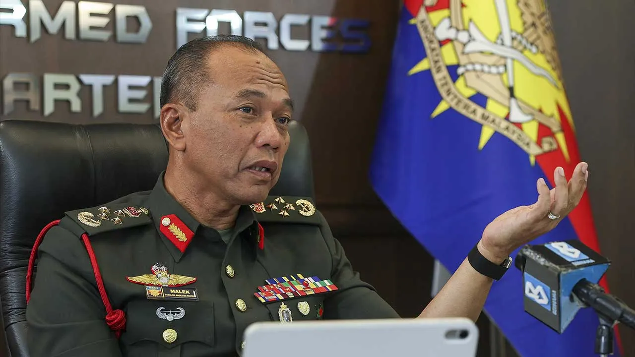 KUALA LUMPUR, 14 Sept - Panglima Angkatan Tentera (PAT) Jeneral Tan Sri Malek Razak Sulaiman bercakap pada Sesi Temu Bual Khas Panglima Angkatan Tentera sempena Hari Angkatan Tentera Malaysia (ATM) ke-93 di Wisma Pertahanan di sini hari ini. ATM telah mencadangkan kepada Majlis Keselamatan Negara (MKN) untuk melaksanakan semula pendekatan operasi bersepadu umpama Pasukan Petugas Kebangsaan (NTF) bagi memperkukuh keselamatan sempadan negara. - fotoBERNAMA (2026) HAK CIPTA TERPELIHARA