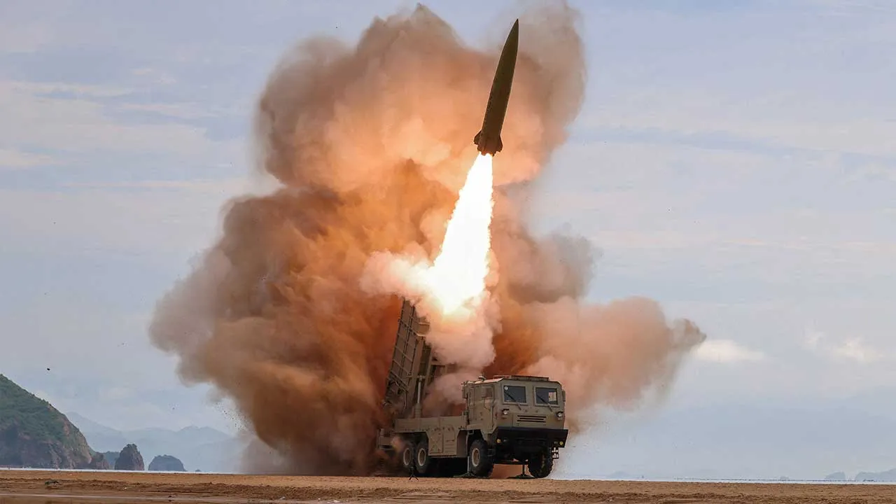 [TB]_North Korean leader Kim oversees weapons tests_REUTERS