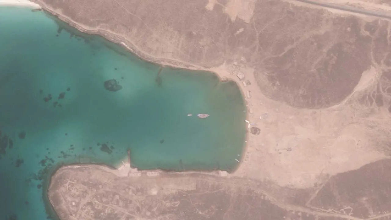 A satellite view shows boats around Perim Island in the Bab el-Mandeb Strait, Yemen, September 13, 2026. Yemen's Iran-aligned Houthis reached the strategic island on September 11, according to four Yemeni government sources. 2026 Planet Labs PBC/Handout via REUTERS THIS IMAGE HAS BEEN SUPPLIED BY A THIRD PARTY. MANDATORY CREDIT