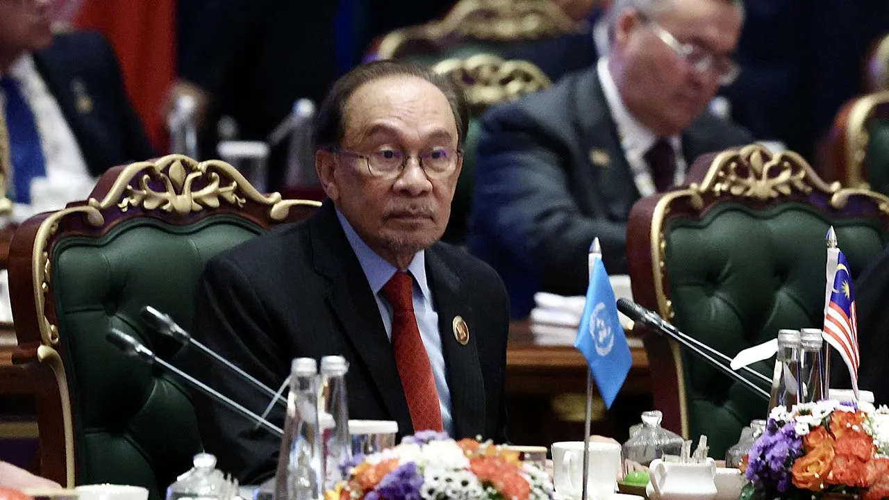 NEW DELHI, 13 Sept - Malaysian Prime Minister Datuk Seri Anwar Ibrahim waits to deliver his speech at the BRICS during the 18th BRICS Leaders "' Summit in New Delhi, India, today. - fotoBERNAMA (2026) COPYRIGHT RESERVED
