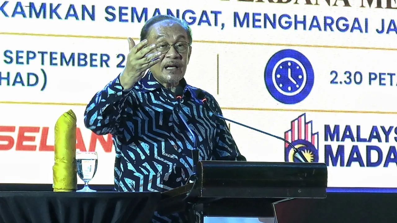 AWANI