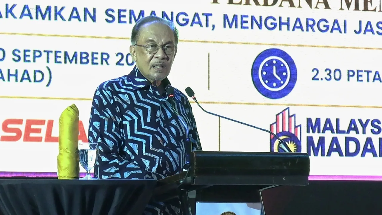 AWANI