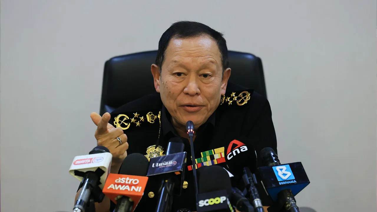 PUTRAJAYA, 10 Sept - Ketua Pesuruhjaya Suruhanjaya Pencegahan Rasuah Malaysia (SPRM) Datuk Seri Abd Halim Aman bercakap pada sidang media dipejabatnya hari ini. - fotoBERNAMA (2026) HAK CIPTA TERPELIHARA