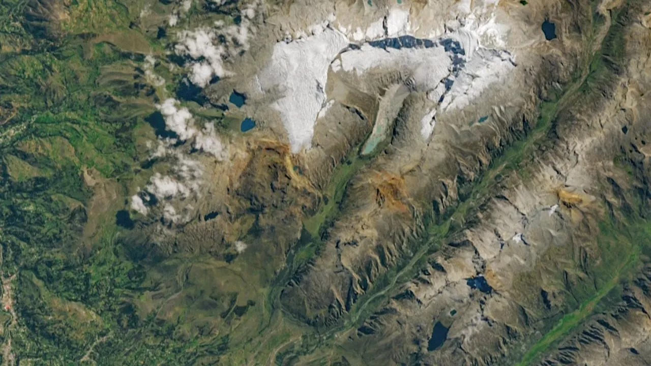 Peru expert warns 500+ Andean glacial lakes risk overflow
