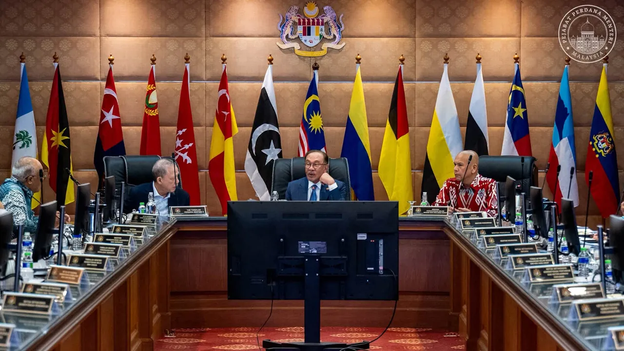 FB Anwar Ibrahim﻿