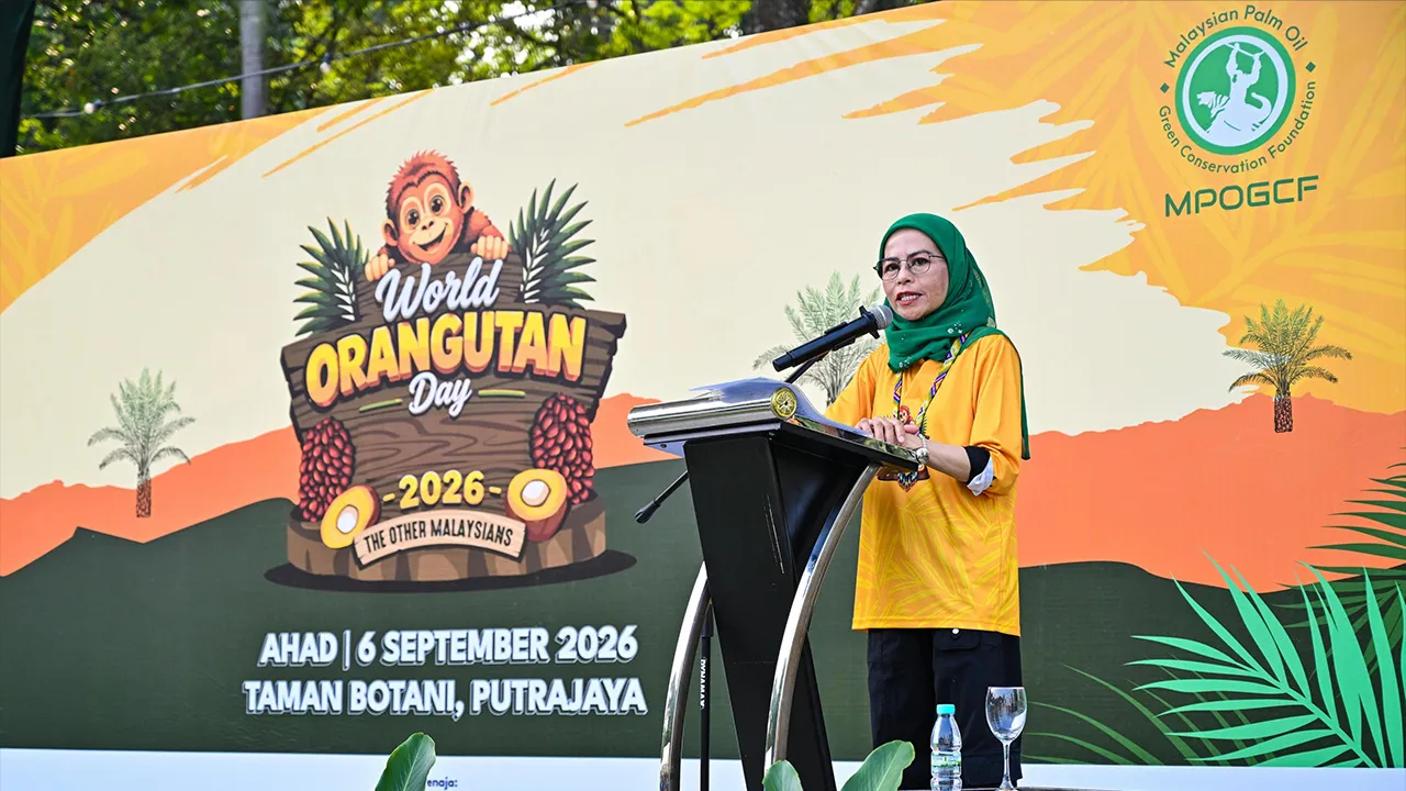 PUTRAJAYA, 6 Sept - Menteri Perladangan dan Komoditi Datuk Seri Dr Noraini Ahmad berucap pada Sambutan Hari Orang Utan Sedunia 2026 di Taman Botani Putrajaya hari ini. - fotoBERNAMA (2026) HAK CIPTA TERPELIHARA