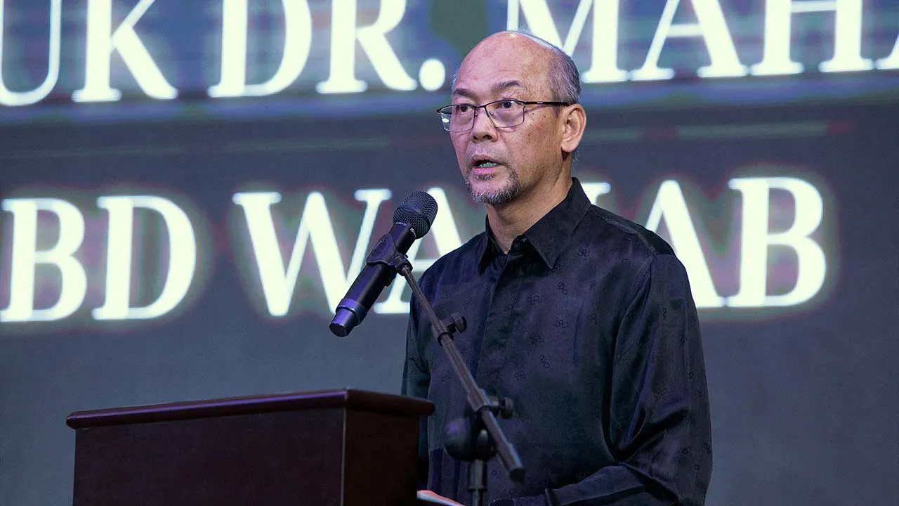 IPOH, 12 Sept - Ketua Pengarah Kesihatan Datuk Dr Mahathar Abd Wahab berucap ketika hadir pada Majlis Jamuan Tahunan Persatuan Perubatan Malaysia (MMA) di sebuah hotel di sini, hari ini. - fotoBERNAMA (2026) HAK CIPTA TERPELIHARA