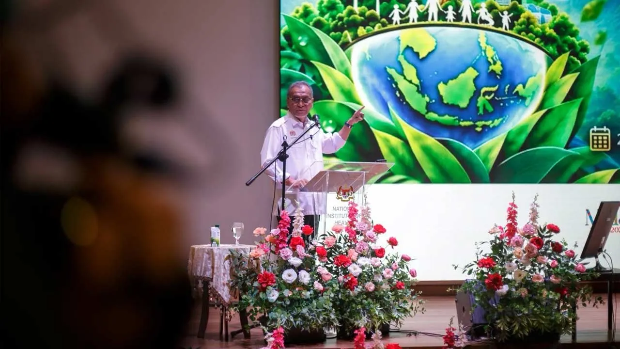 Dr Dzulkefly Ahmad﻿