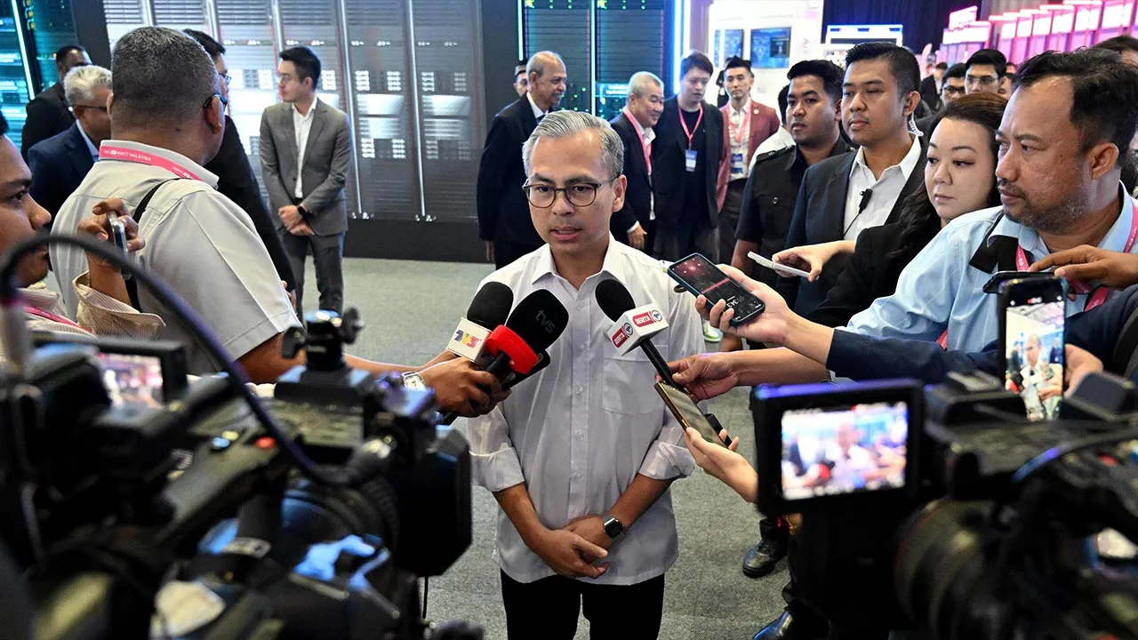 KUALA LUMPUR, Sept 8 - Communications Minister Datuk Seri Fahmi Fadzil speaking during a press conference after WAIC CONNECT MALAYSIA 2026, themed "Innovating for a Green and Intelligent Malaysia," at the Kuala Lumpur Convention Centre today. - fotoBERNAMA (2026) COPYRIGHT RESERVED