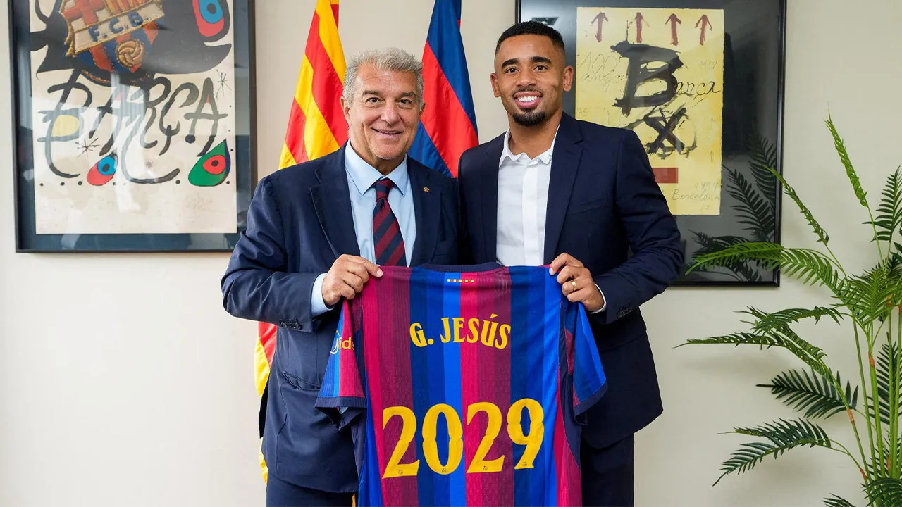 Soccer Football - Gabriel Jesus is unveiled as a new FC Barcelona player - Barcelona, Spain - September 1, 2026 Gabriel Jesus during his presentation as a new player with FC Barcelona president Joan Laporta FC Barcelona/Handout via REUTERS THIS IMAGE HAS BEEN SUPPLIED BY A THIRD PARTY.NO COMMERCIAL OR BOOK SALES.